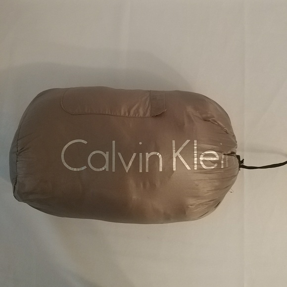 Calvin Klein down-filled mid-length lightweight jacket - Picture 14 of 16